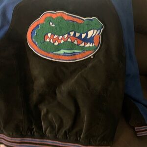 Logo Athletic brushed black suede with blue sleeves size lg used